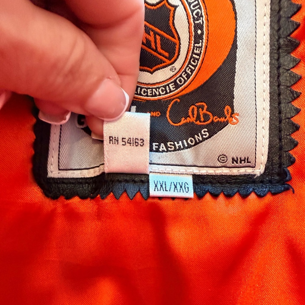 Vintage 80’s G-Ill Philadelphia Flyers Genuine Black and Orange leather jacket - Picture 8 of 12